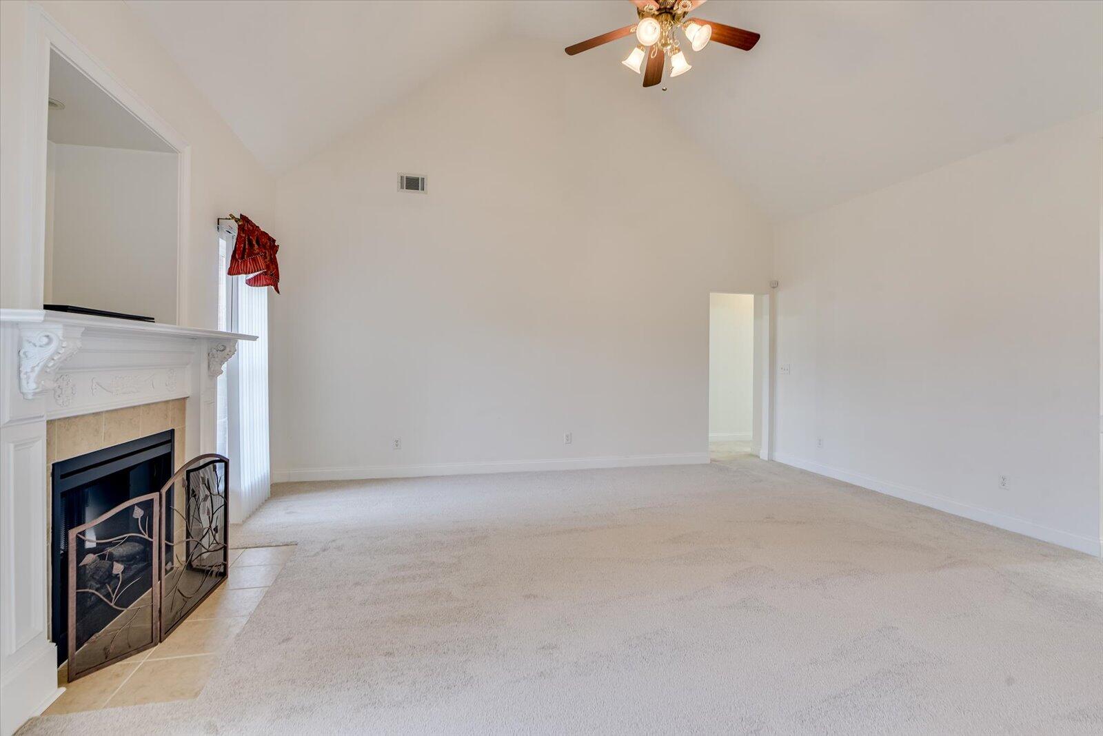 4598 Logans Way Augusta, GA 30909 - Photo 8 of 38 18 X 16 Great room to entertain or just relax