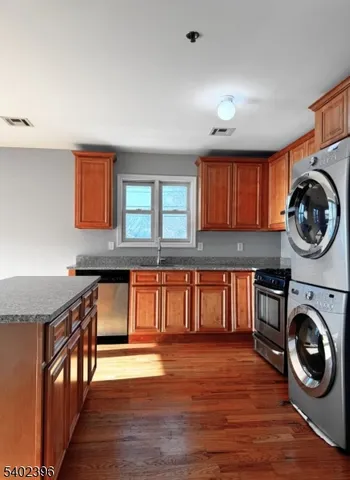 $2,000 | 104 Luttgen Place, Unit 4, Linden, NJ 07036