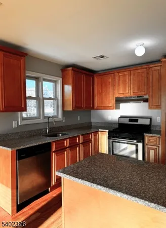 $2,000 | 104 Luttgen Place, Unit 4, Linden, NJ 07036