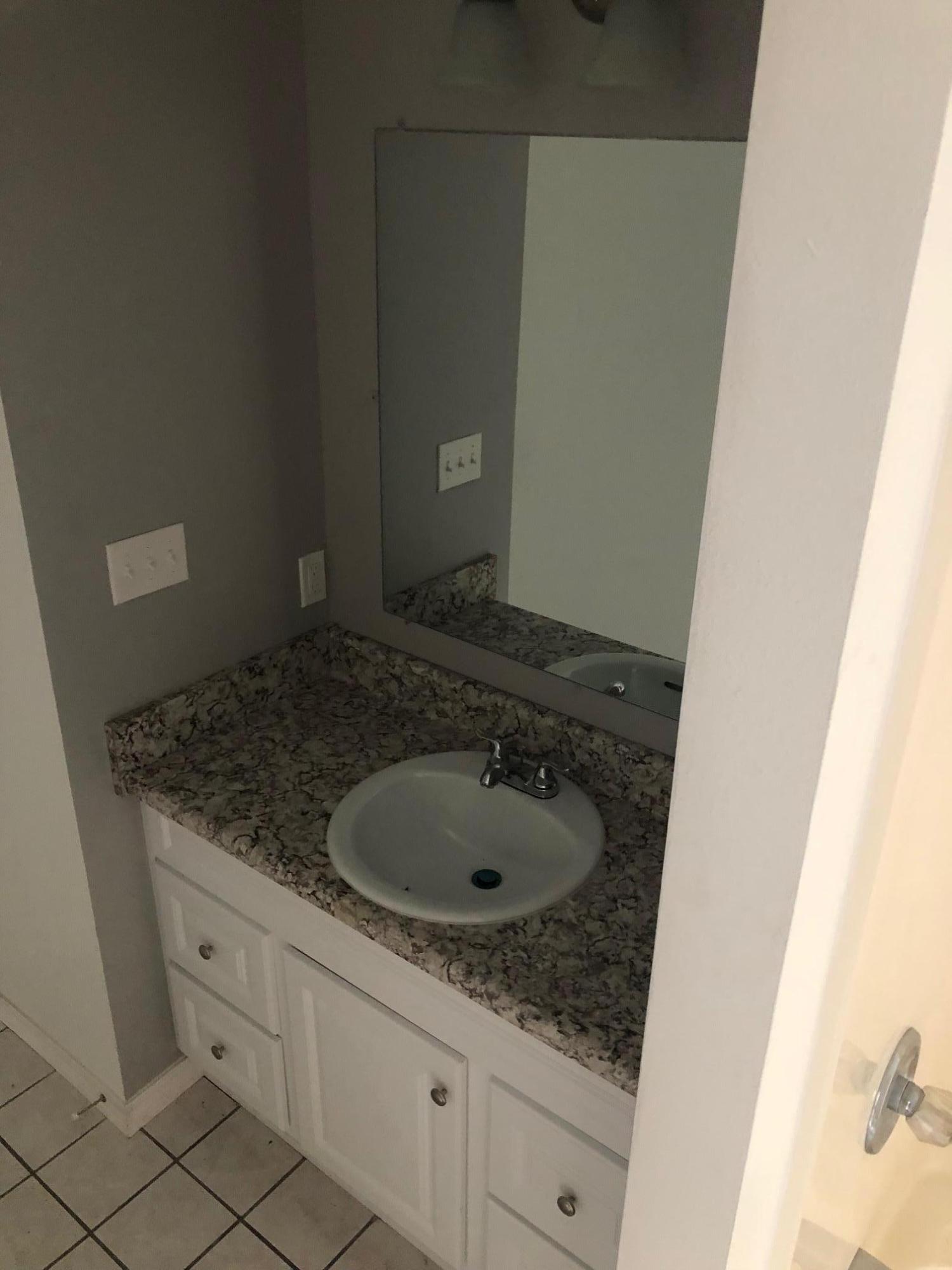 14 Rue D Etretat Destin, FL 32541 - Photo 15 of 26 Bathroom