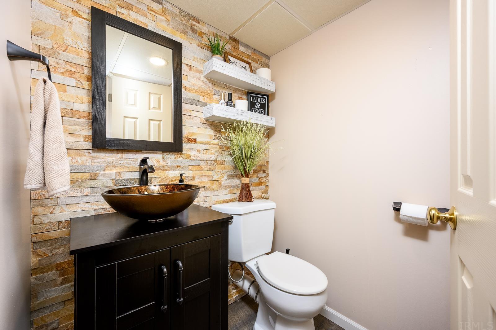 9507 Carriage Lane Fort Wayne, IN 46804 - Photo 25 of 36
