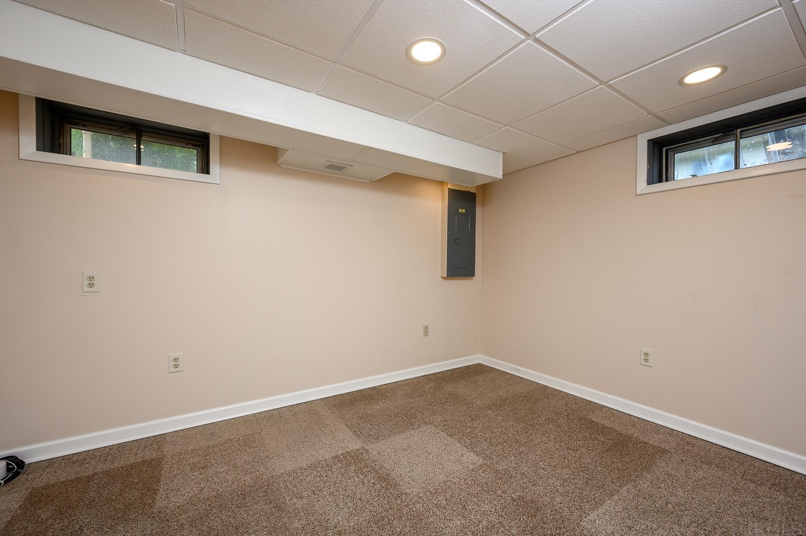 9507 Carriage Lane Fort Wayne, IN 46804 - Photo 27 of 36