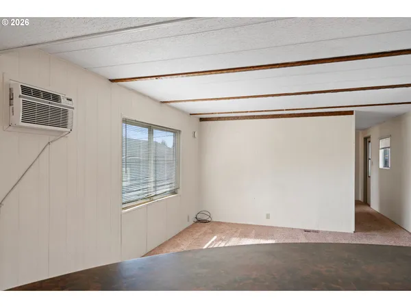 $299,900 | 1566 Laura Street, Springfield, OR 97477