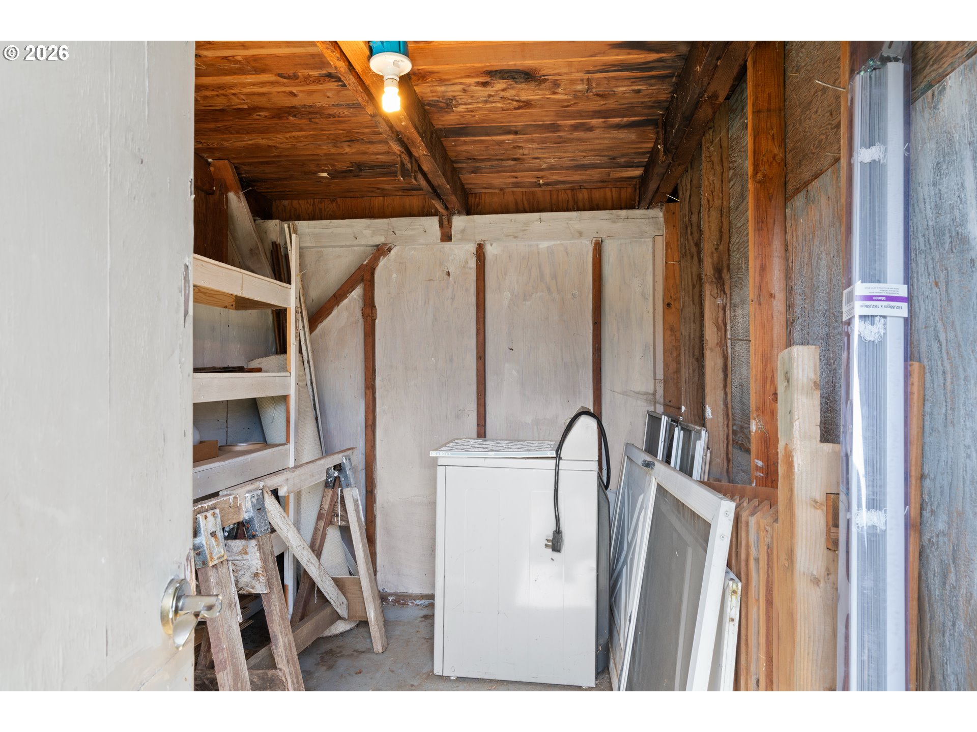 1566 Laura Street Springfield, OR 97477 - Photo 22 of 37