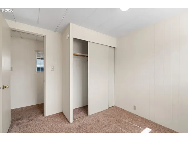 $299,900 | 1566 Laura Street, Springfield, OR 97477