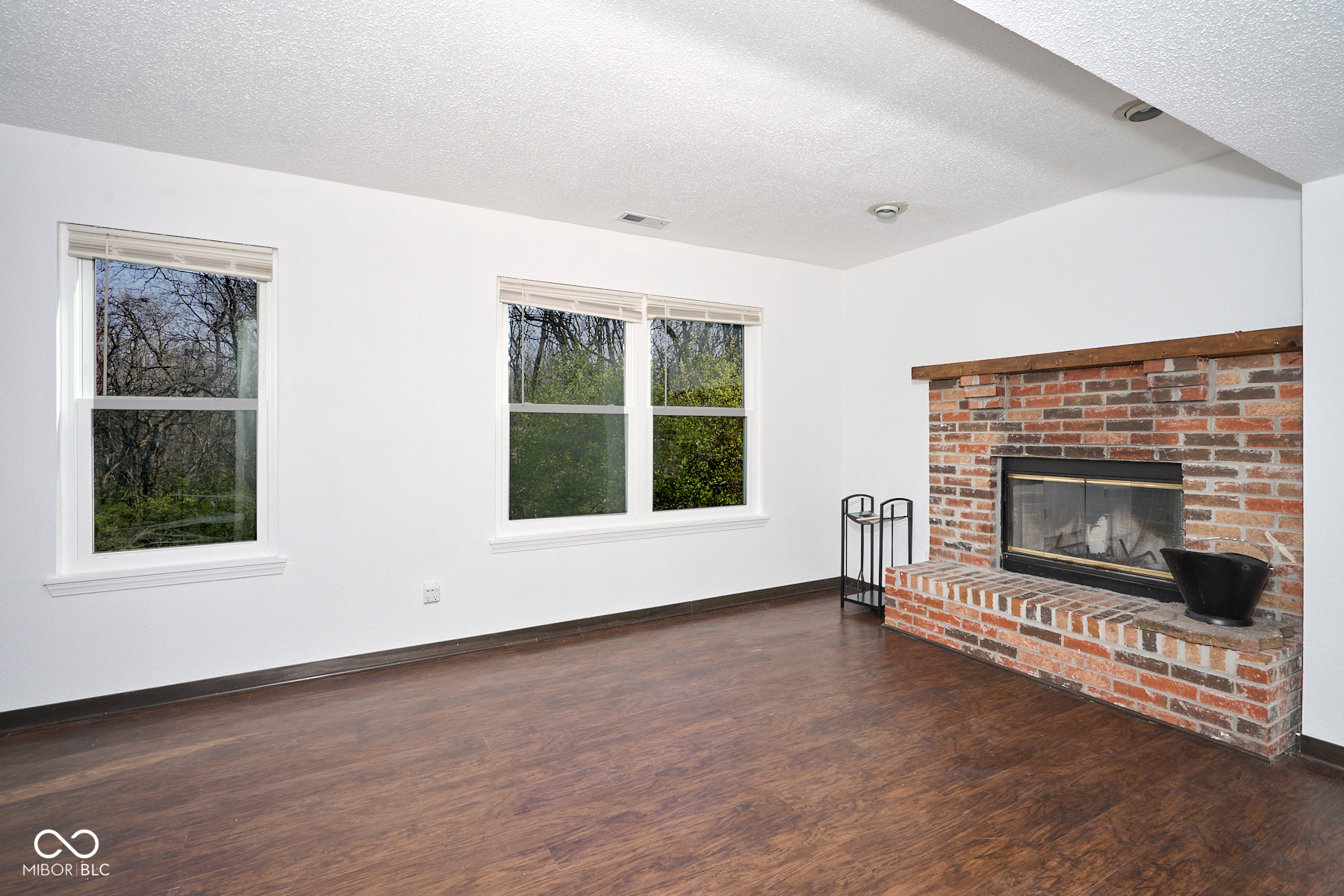 5424 Milhouse Road Indianapolis, IN 46221 - Photo 12 of 48 Gallery Image 12