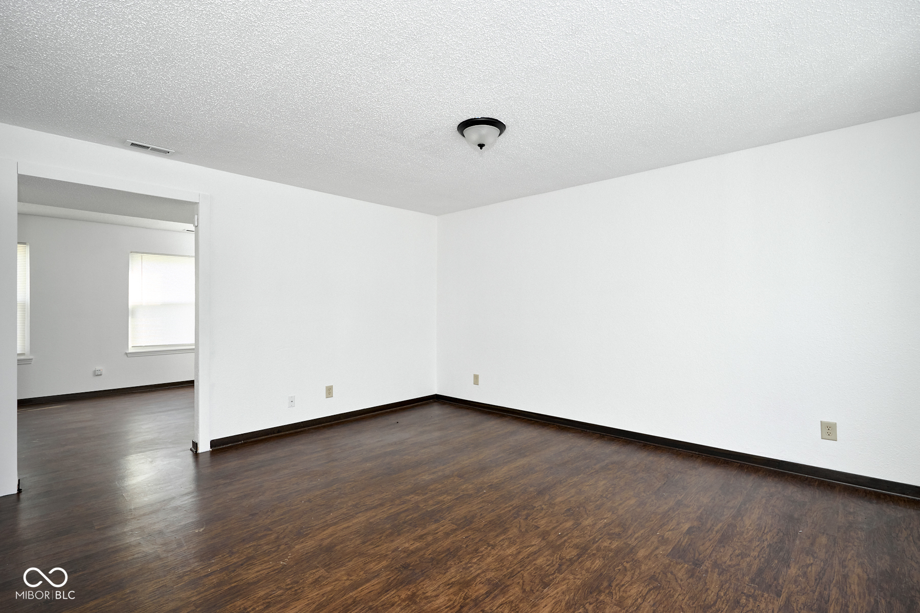 5424 Milhouse Road Indianapolis, IN 46221 - Photo 18 of 48 Gallery Image 18