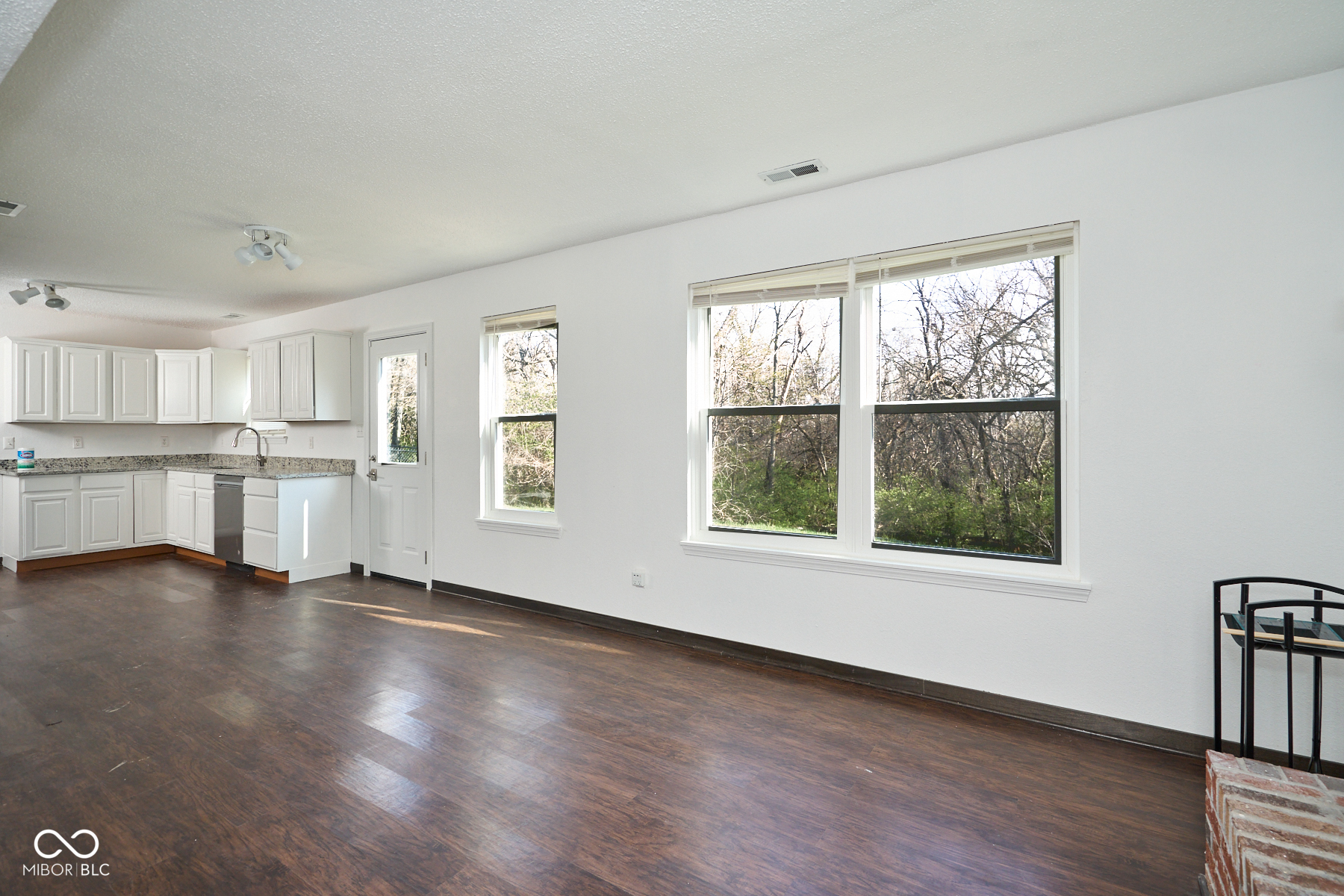 5424 Milhouse Road Indianapolis, IN 46221 - Photo 10 of 48 Gallery Image 10