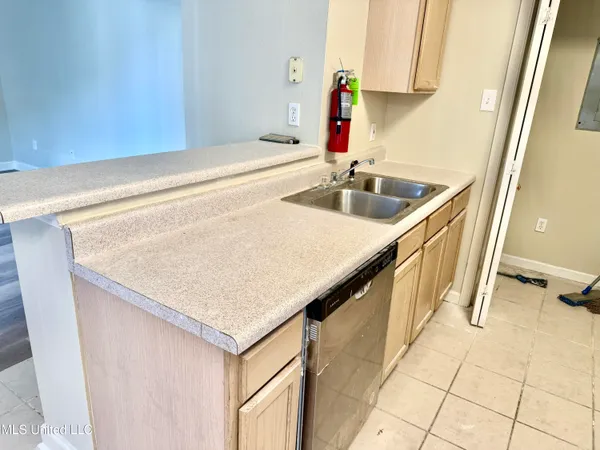 $1,175 | Undisclosed Address, Gautier, MS 39553