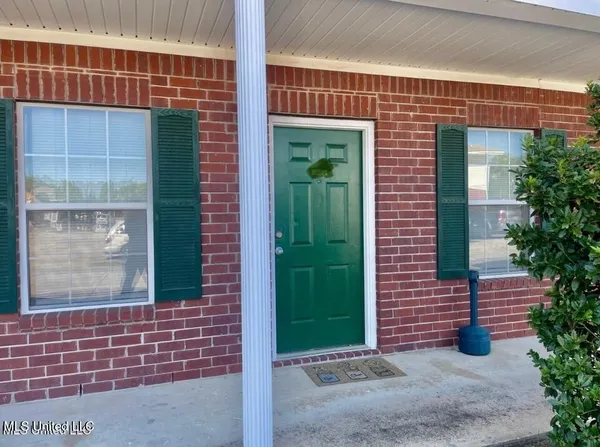 $1,175 | Undisclosed Address, Gautier, MS 39553