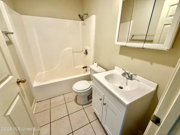 $1,175 | Undisclosed Address, Gautier, MS 39553