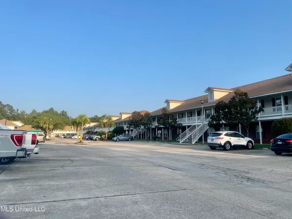 $1,175 | Undisclosed Address, Gautier, MS 39553