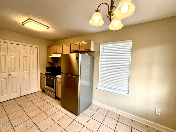 $1,175 | Undisclosed Address, Gautier, MS 39553