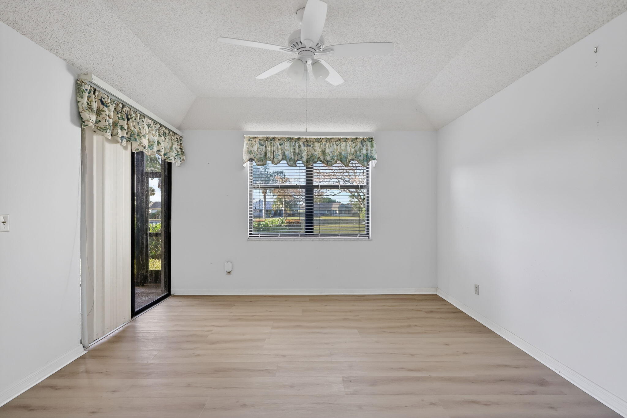 6101 Southeast Landing Way, Unit 5 Stuart, FL 34997 - Photo 17 of 40 21-web-or-mls-7R7A1707