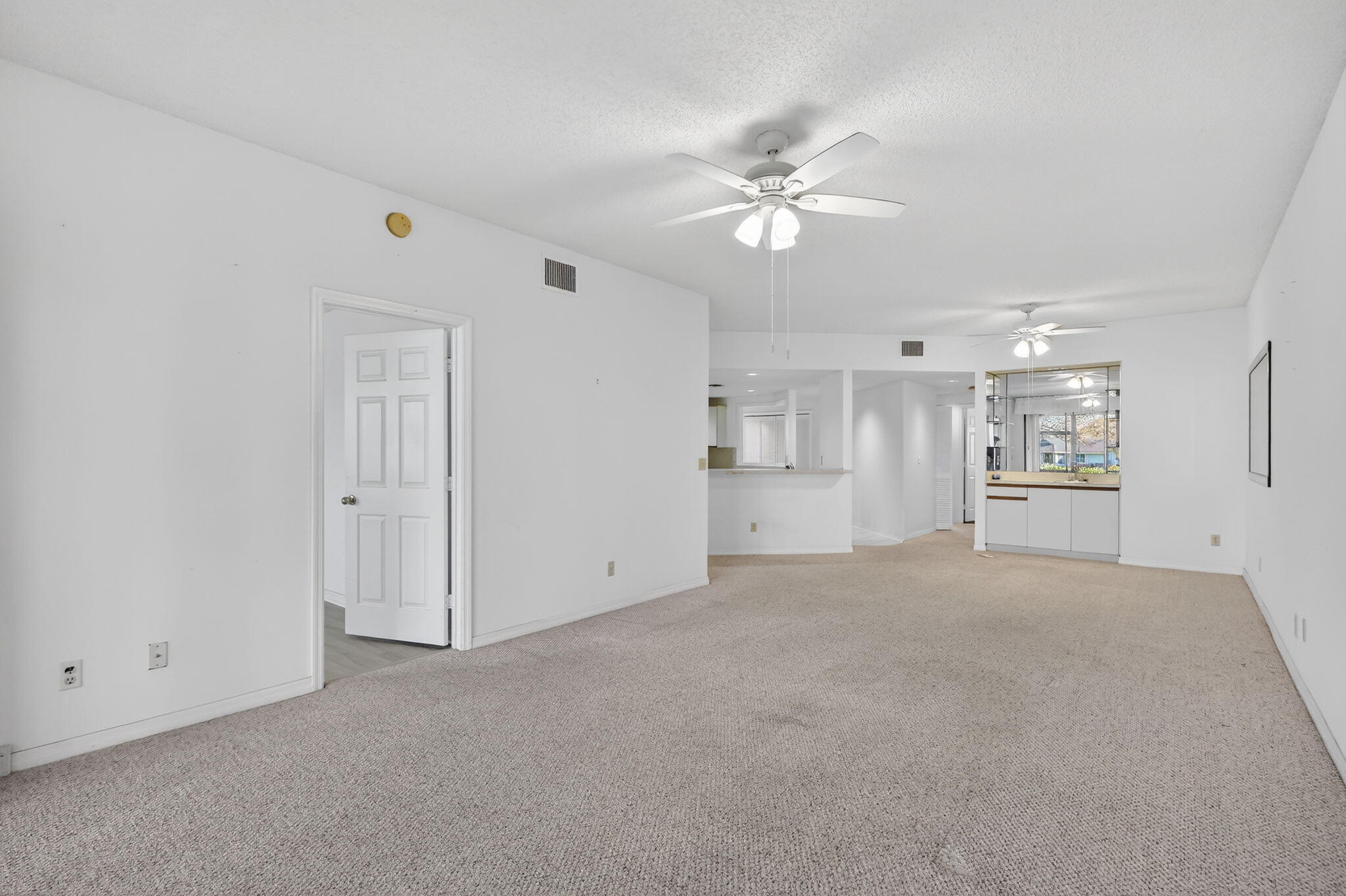 6101 Southeast Landing Way, Unit 5 Stuart, FL 34997 - Photo 5 of 40 9-web-or-mls-7R7A1647