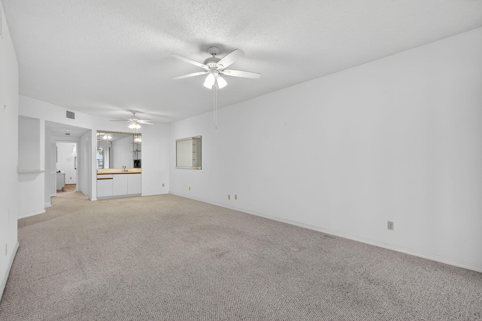 6101 Southeast Landing Way, Unit 5 Stuart, FL 34997 - Photo 7 of 40 10-web-or-mls-7R7A1654