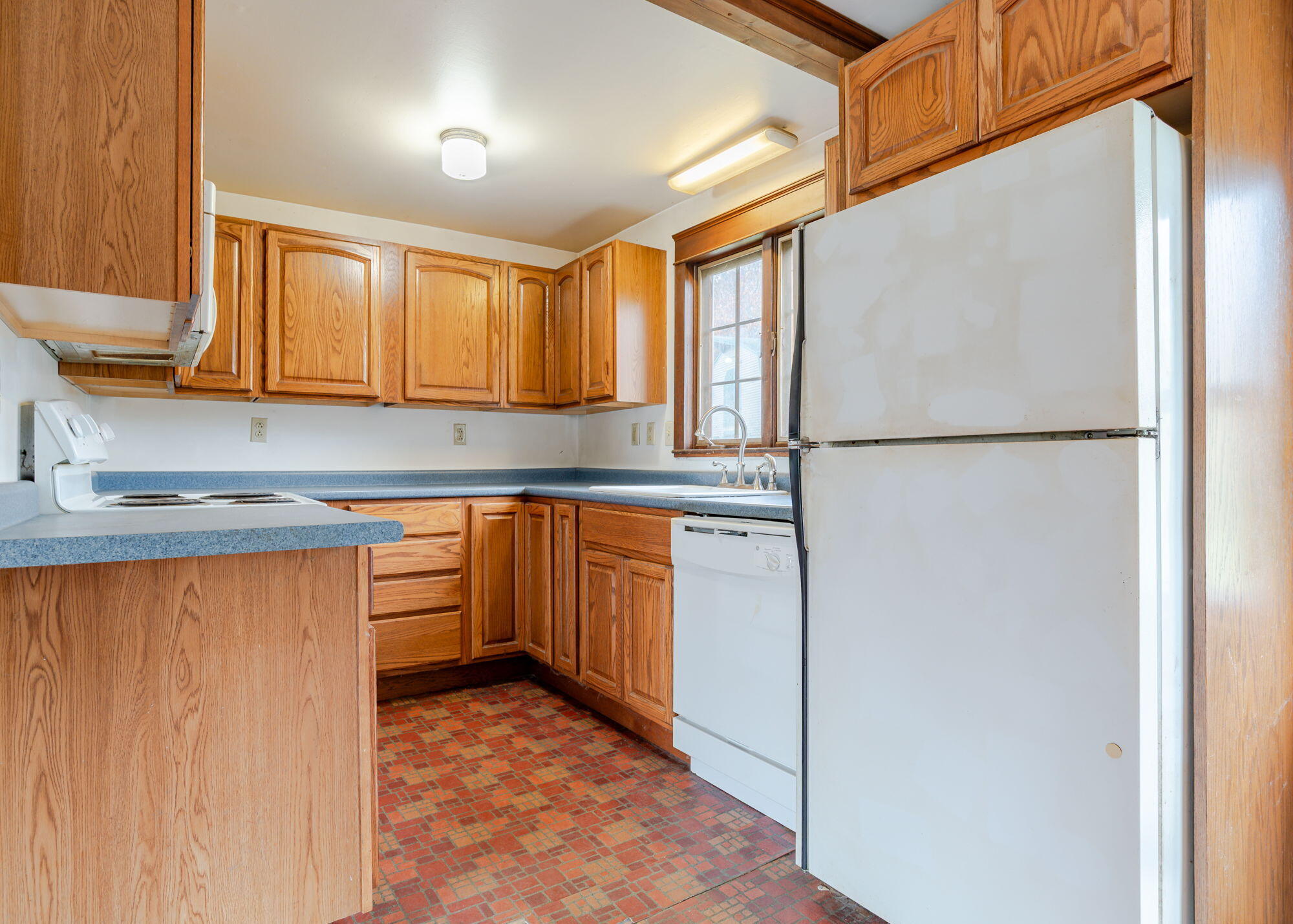 9 Burnham Road Gorham, ME 04038 - Photo 5 of 53 9BurnhamRd-Gorham-05