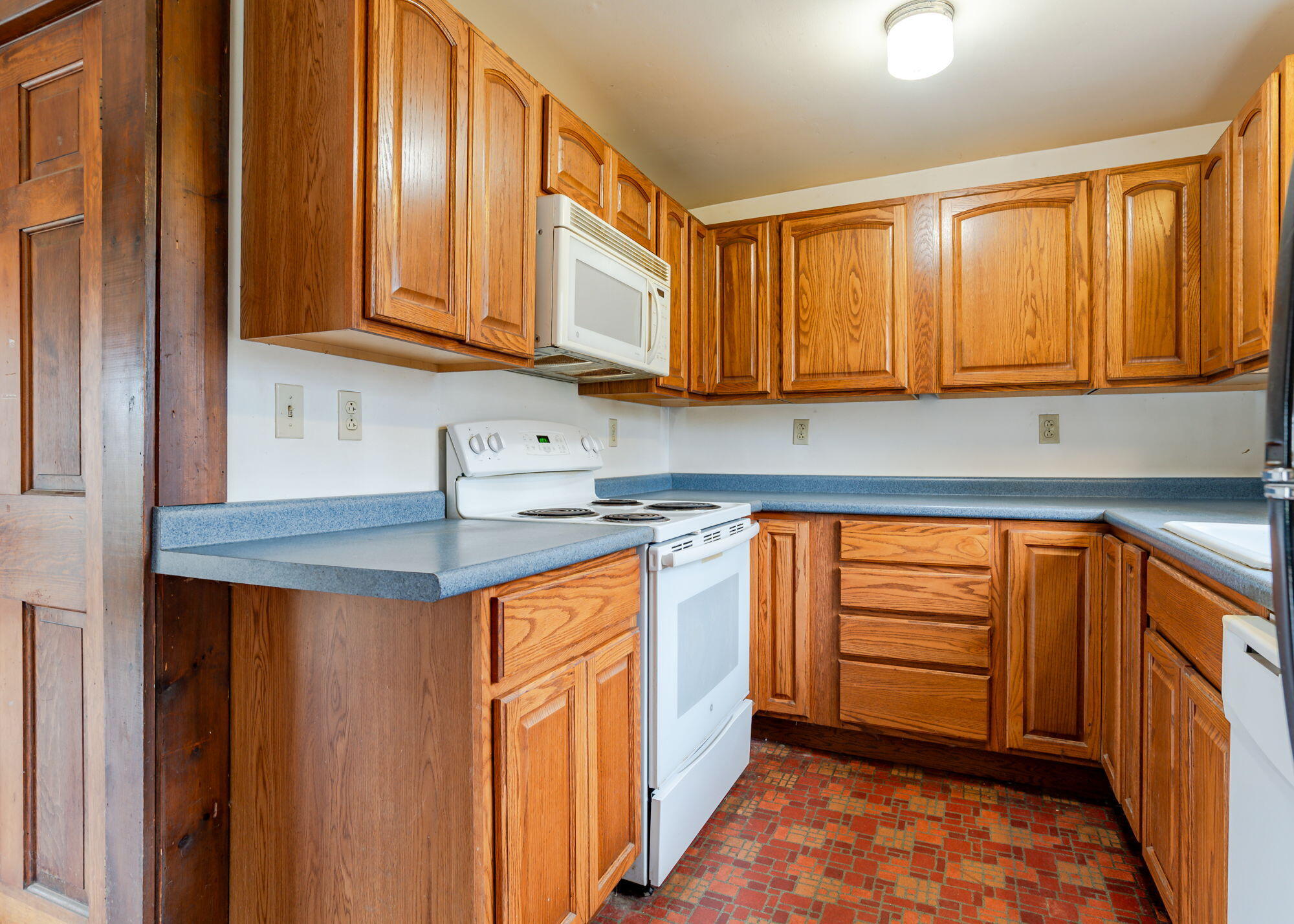 9 Burnham Road Gorham, ME 04038 - Photo 7 of 53 9BurnhamRd-Gorham-07