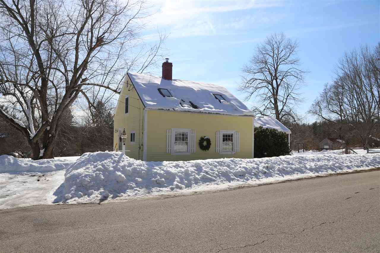 4 Sanborn Road Hampton Falls, NH 03844 - Photo 2 of 33