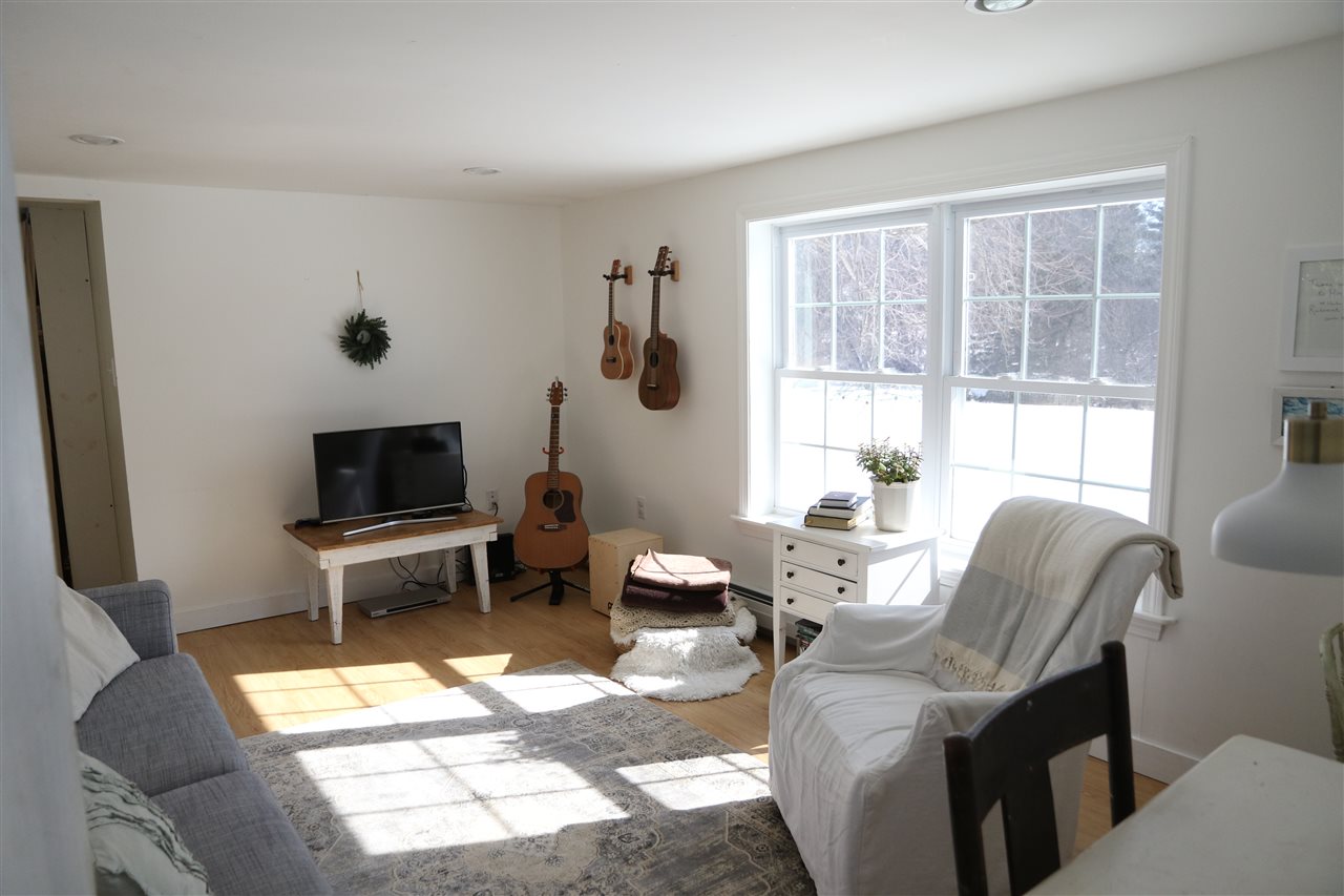 4 Sanborn Road Hampton Falls, NH 03844 - Photo 10 of 33