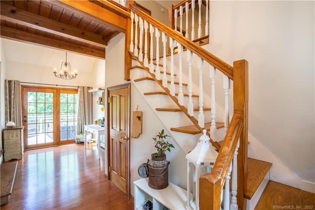 39 Winslow Road Cheshire, CT 06410 - Photo 4 of 39