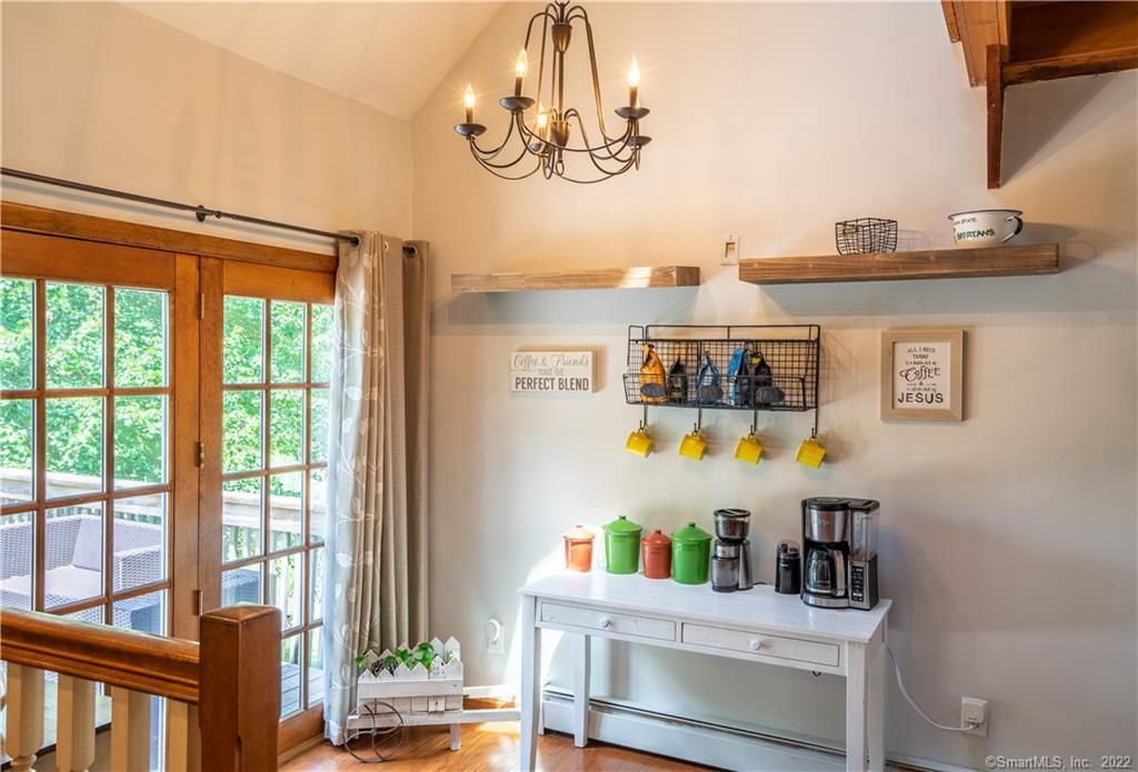 39 Winslow Road Cheshire, CT 06410 - Photo 6 of 39