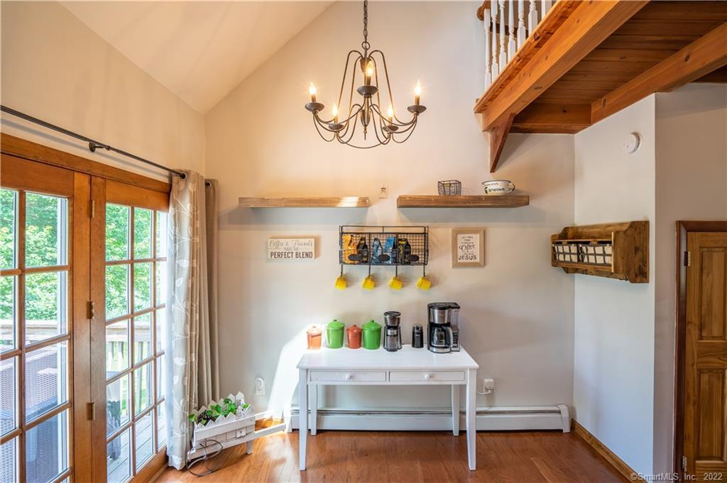 39 Winslow Road Cheshire, CT 06410 - Photo 7 of 39
