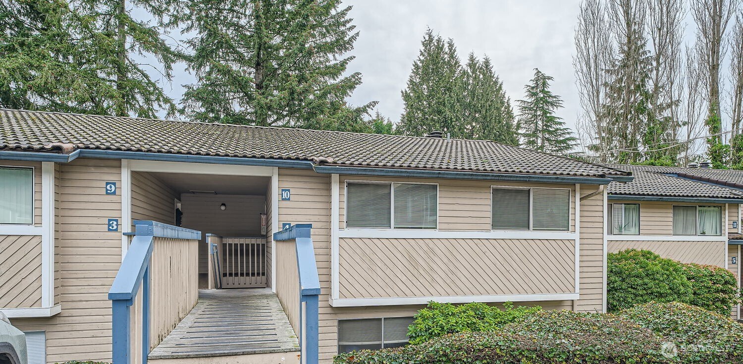 17512 149th Avenue Southeast, Unit F10 Renton, WA 98058 - Photo 1 of 17 Gallery Image 1