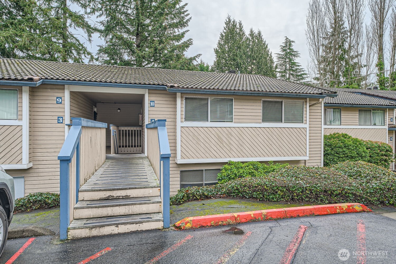 17512 149th Avenue Southeast, Unit F10 Renton, WA 98058 - Photo 2 of 17 Gallery Image 2
