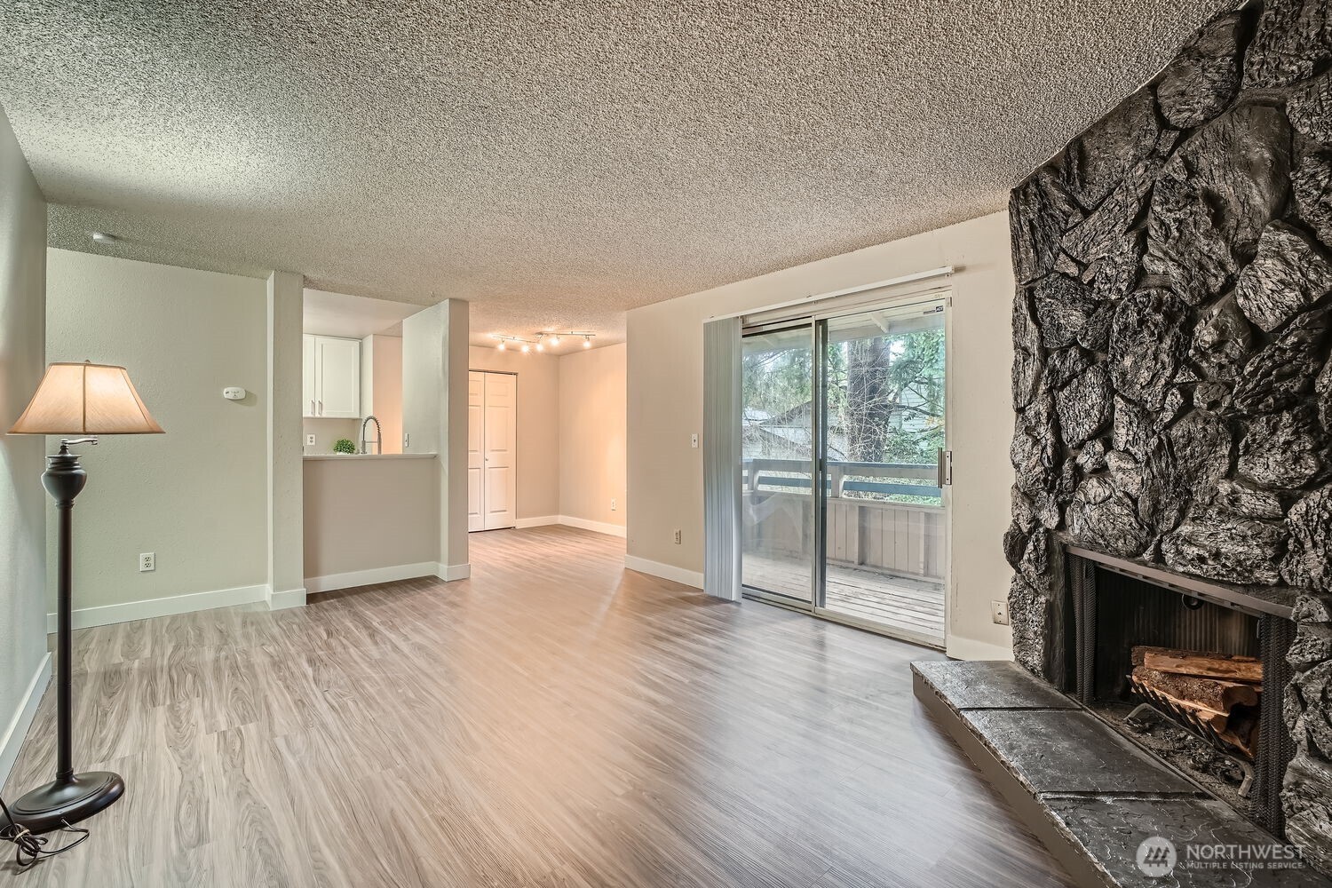 17512 149th Avenue Southeast, Unit F10 Renton, WA 98058 - Photo 5 of 17 Gallery Image 5