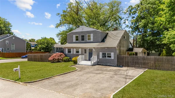 $728,000 | 26 Bellwood Avenue, Centereach, NY 11720