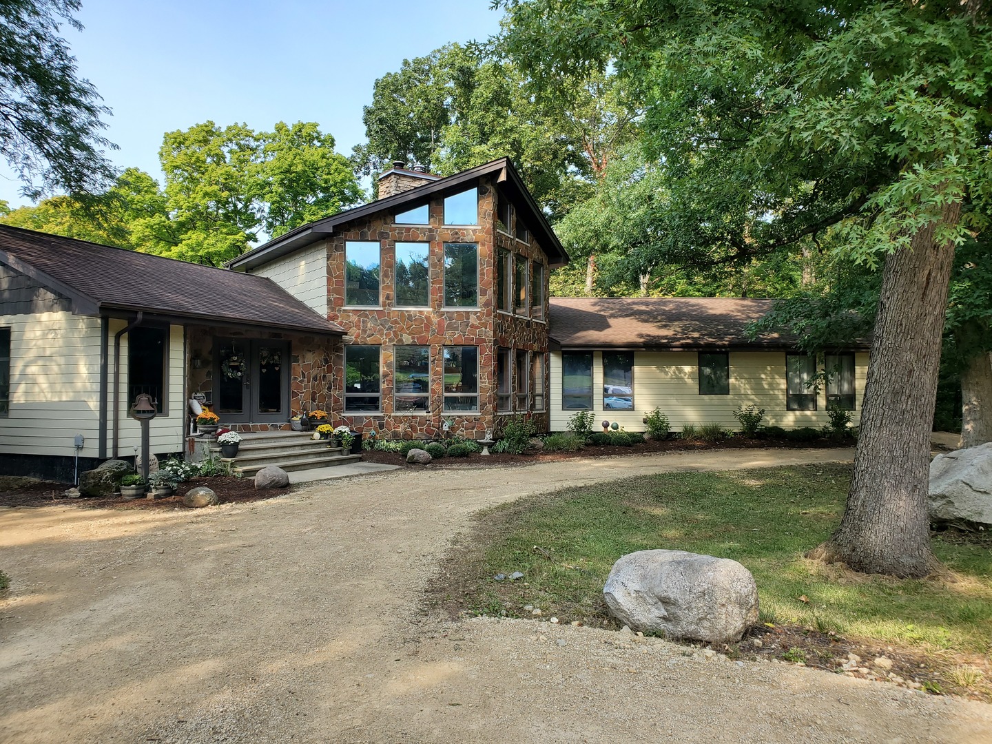 966 Highway 251 Compton, IL 61318 - Photo 1 of 39