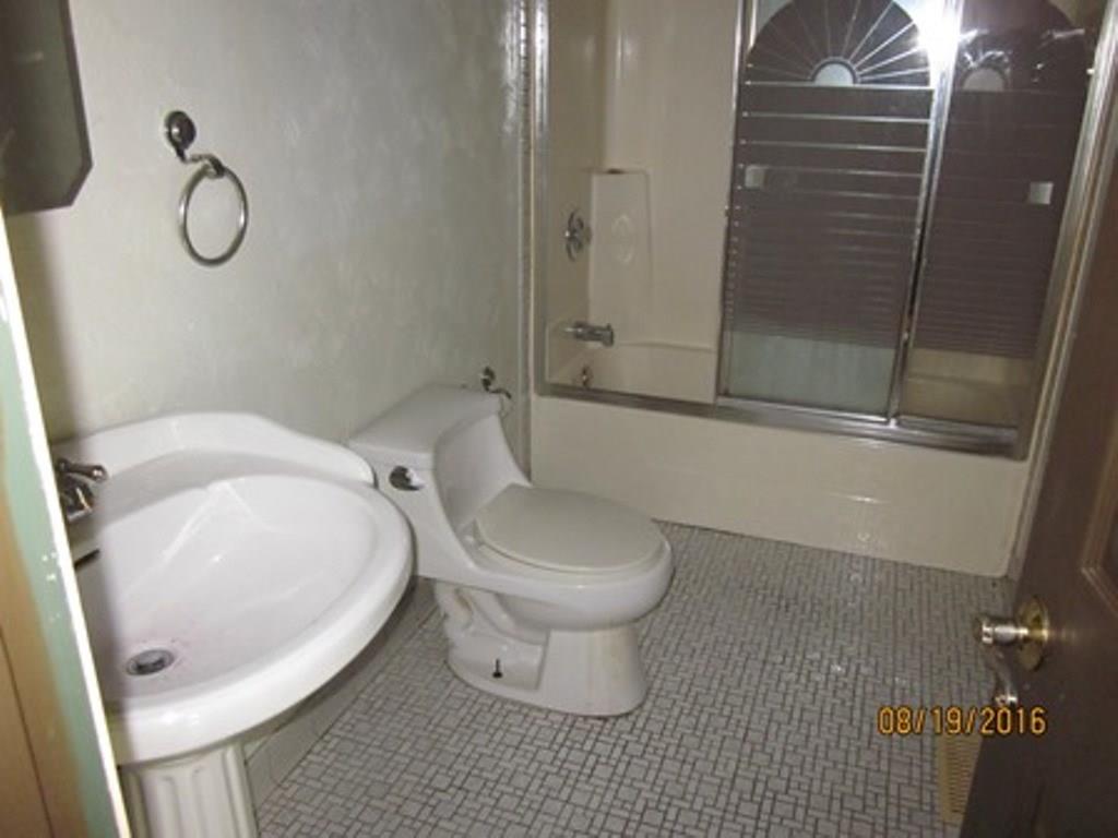 493 Irwin Run Road West Mifflin, PA 15122 - Photo 6 of 8 Gallery Image 6