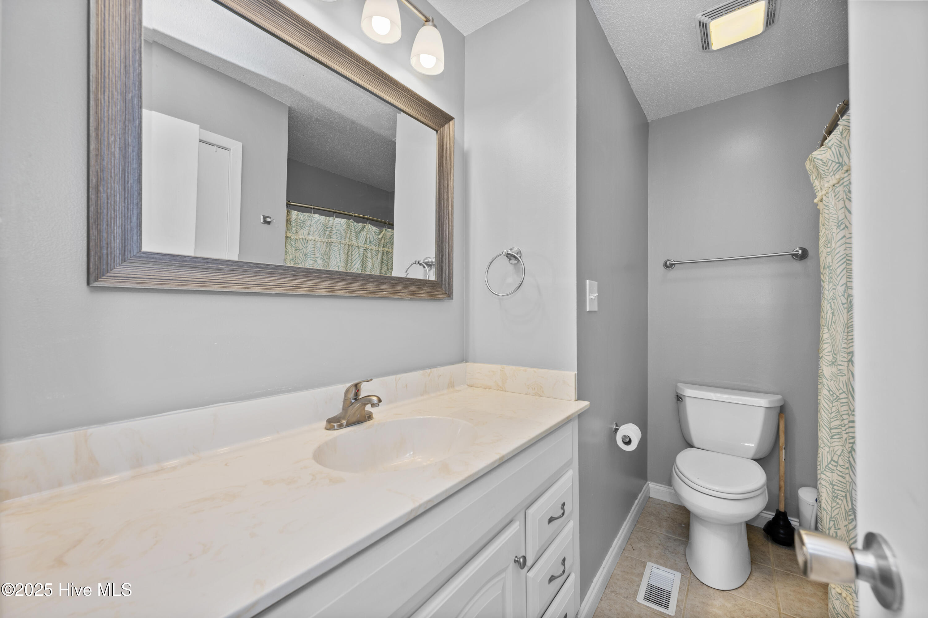 1223 Creek Road Morehead City, NC 28557 - Photo 18 of 63 1223RiverRd-11-5-25-018