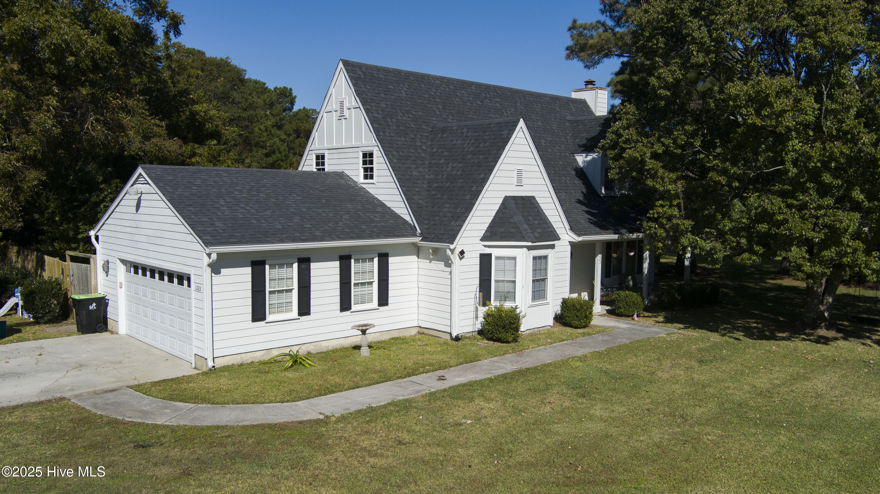 1223 Creek Road Morehead City, NC 28557 - Photo 2 of 63 1223RiverRd-11-5-25-005