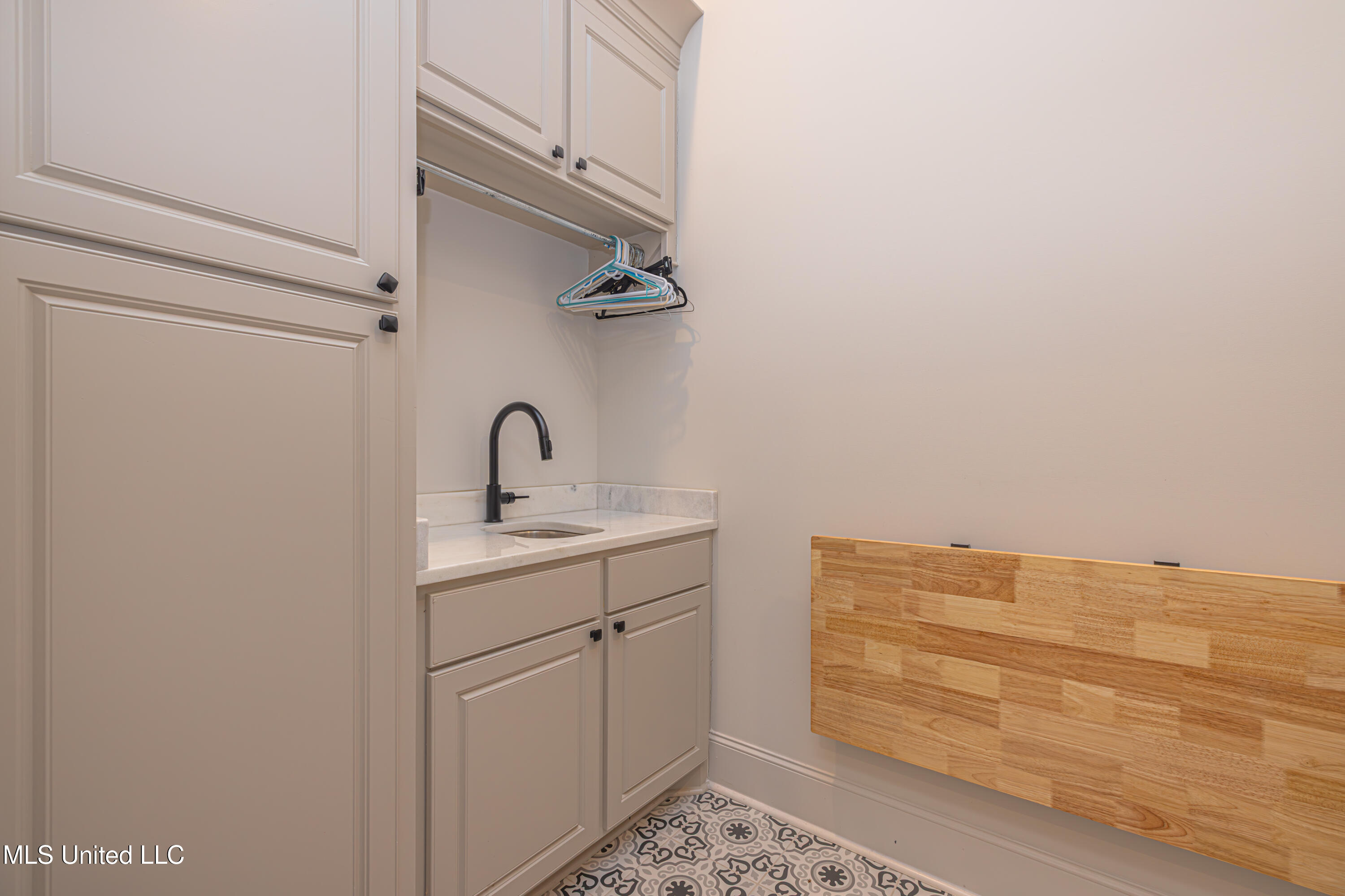 609 Big Vly Loop Flowood, MS 39232 - Photo 38 of 71 1R4A7546-Enhanced-NR