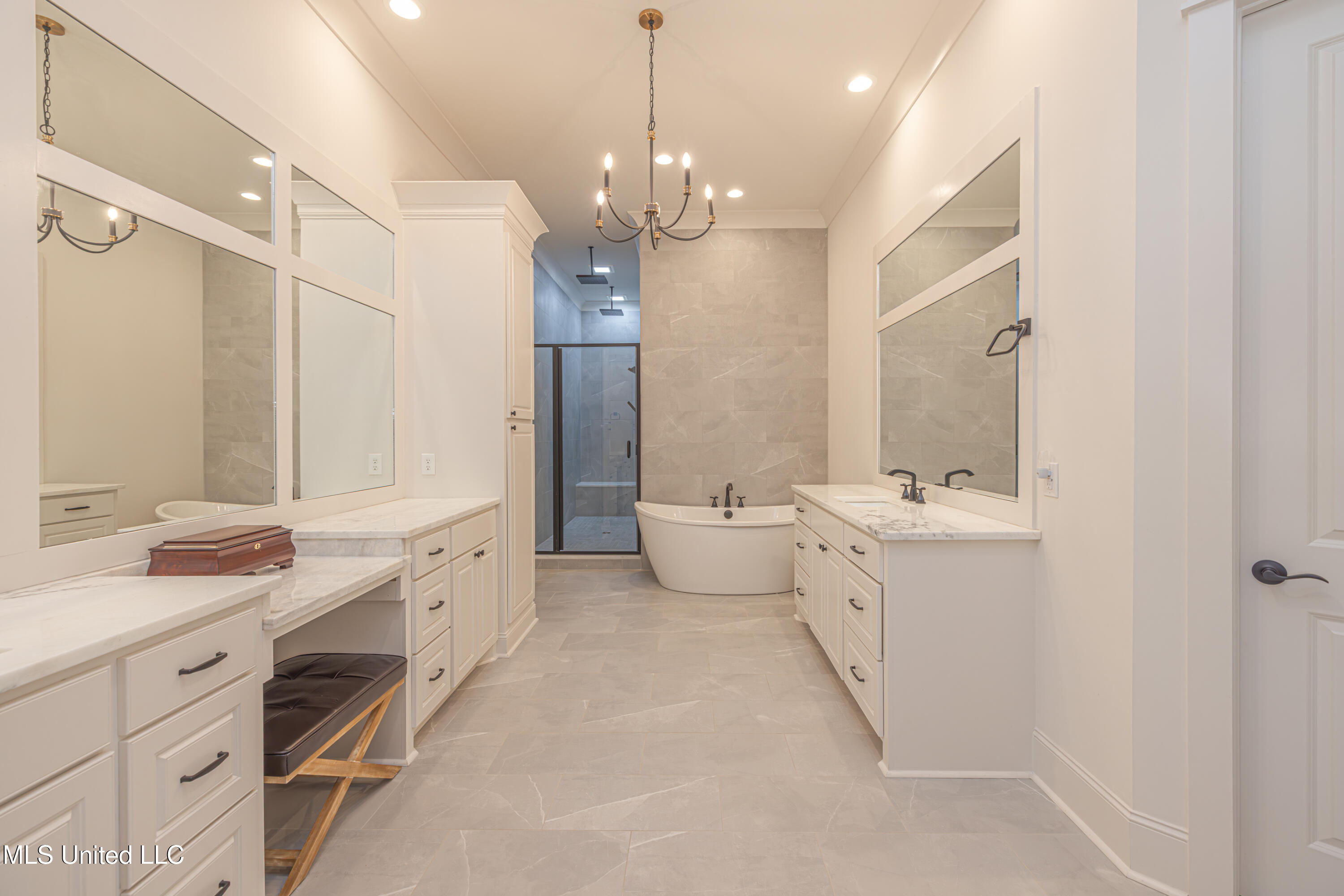 609 Big Vly Loop Flowood, MS 39232 - Photo 44 of 71 1R4A7557-Enhanced-NR