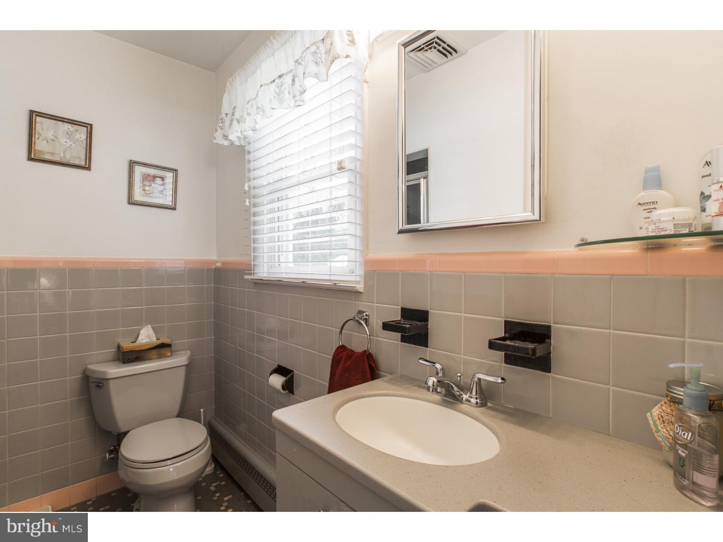1038 Anna Road Huntingdon Valley, PA 19006 - Photo 14 of 25 Master Bathroom
