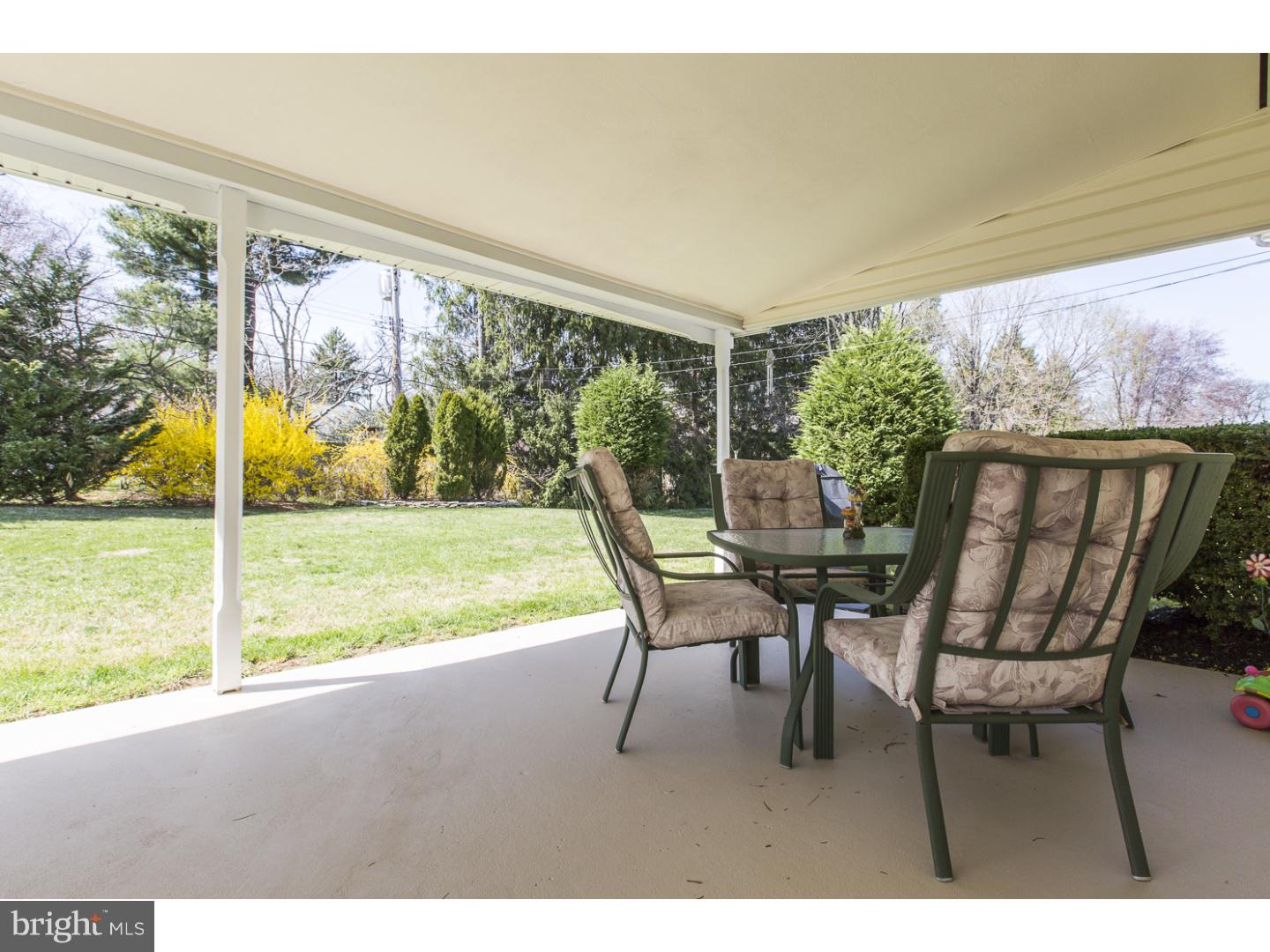 1038 Anna Road Huntingdon Valley, PA 19006 - Photo 22 of 25 Patio
