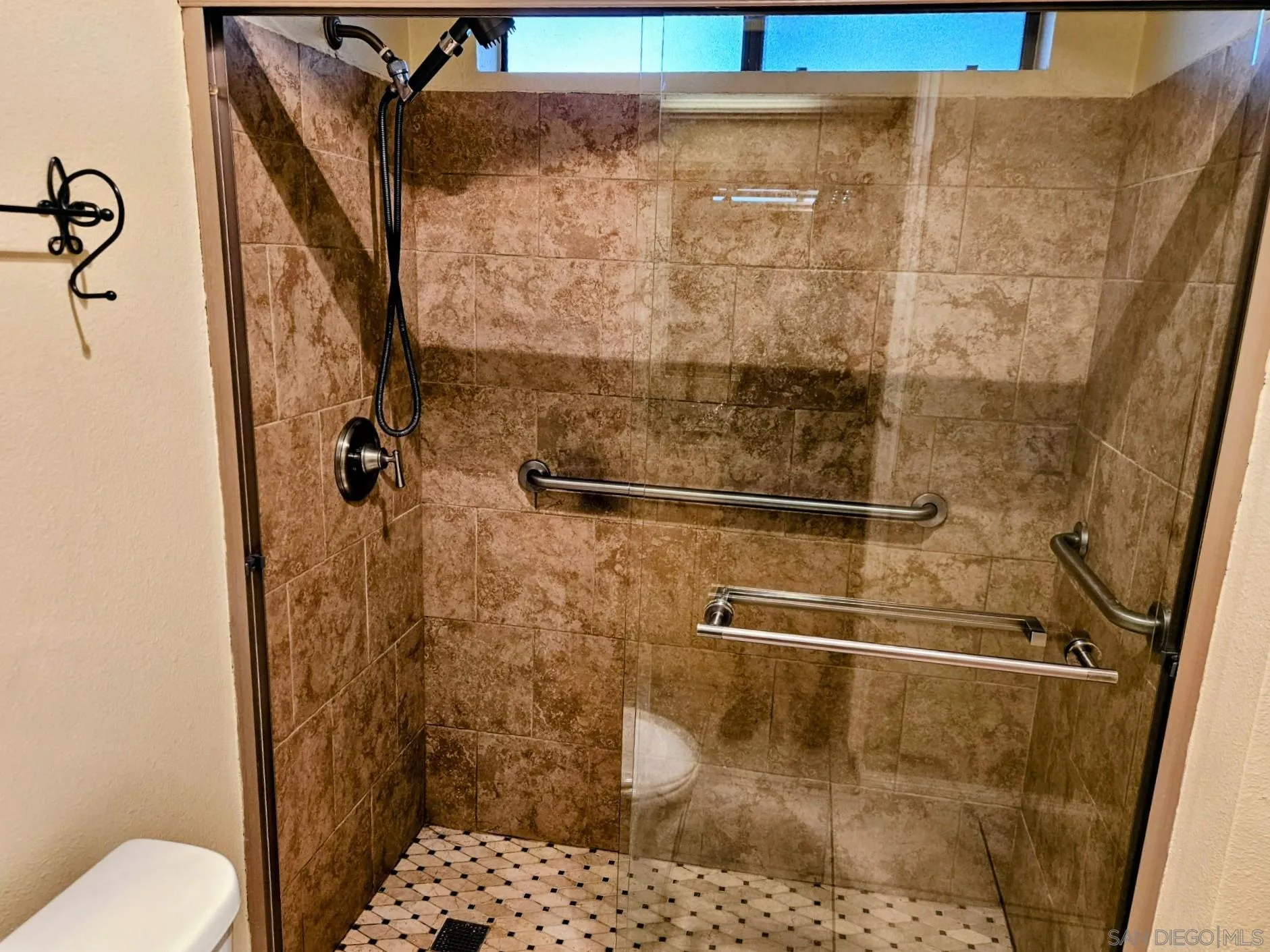 2962 Alanwood Court Spring Valley, CA 91978 - Photo 17 of 39