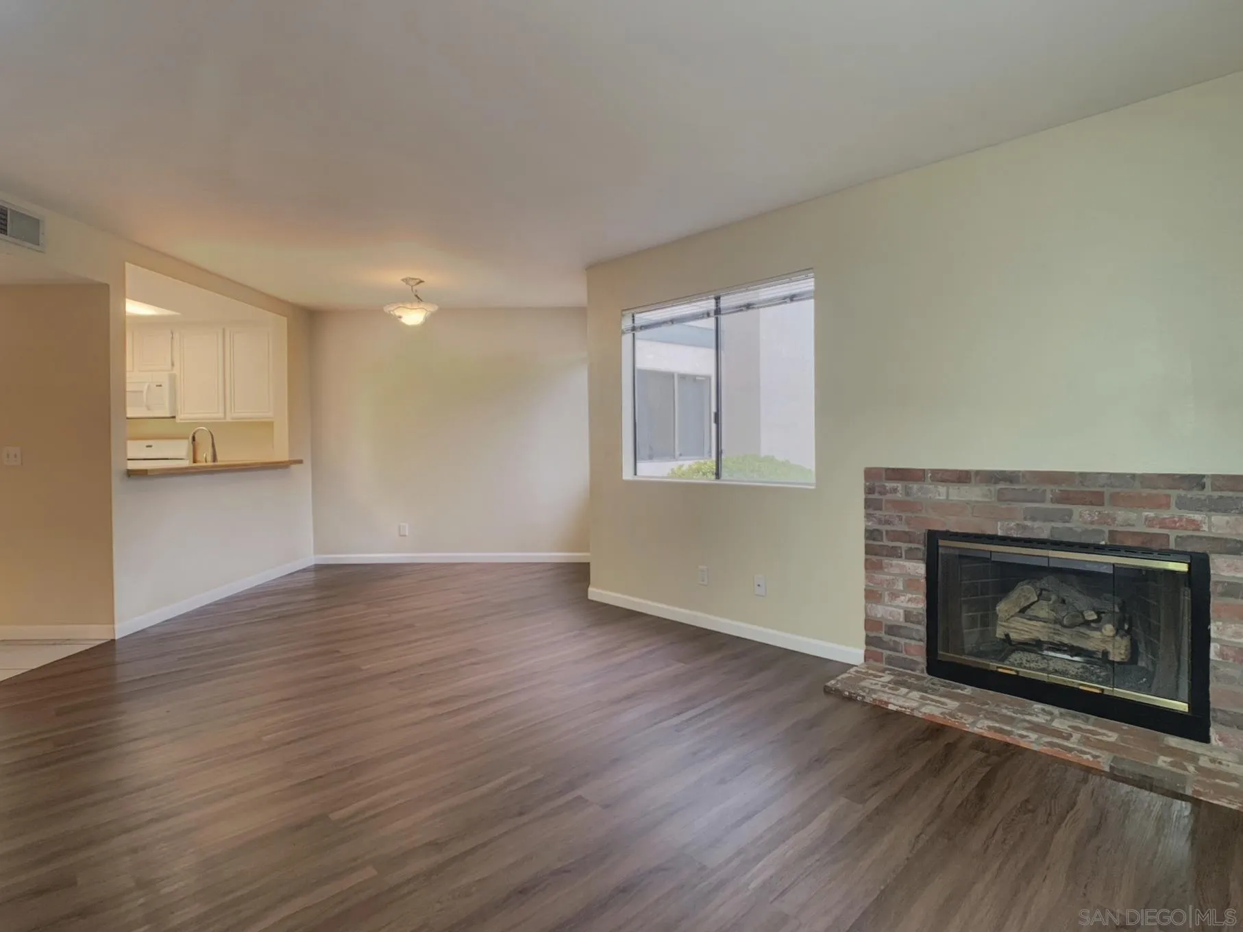 2962 Alanwood Court Spring Valley, CA 91978 - Photo 7 of 39