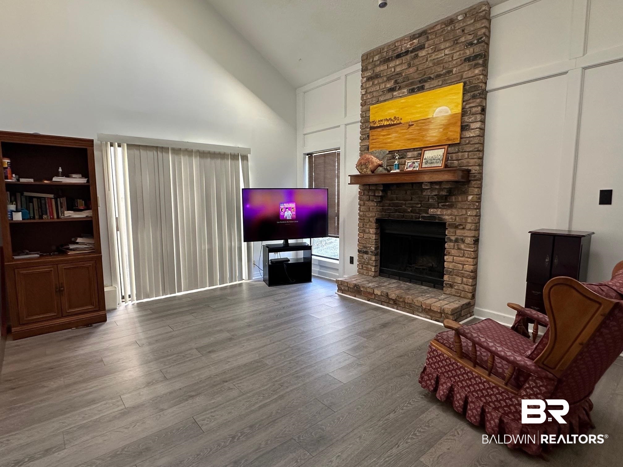 6533 Cedar Bend Court, Unit A Mobile, AL 36608 - Photo 4 of 16 Gallery Image 4