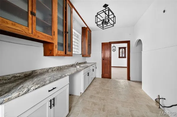 $499,900 | 6623 Leona Street, St. Louis, MO 63116