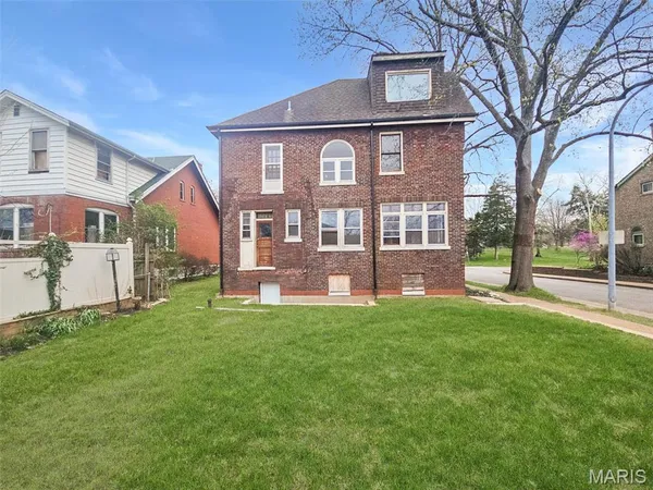 $499,900 | 6623 Leona Street, St. Louis, MO 63116
