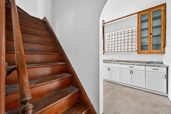 $499,900 | 6623 Leona Street, St. Louis, MO 63116