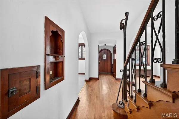 $499,900 | 6623 Leona Street, St. Louis, MO 63116