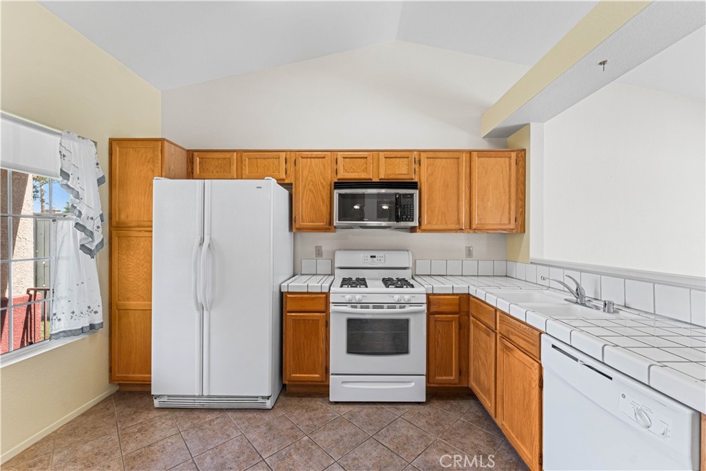 44327 Harbor Street Lancaster, CA 93536 - Photo 19 of 51