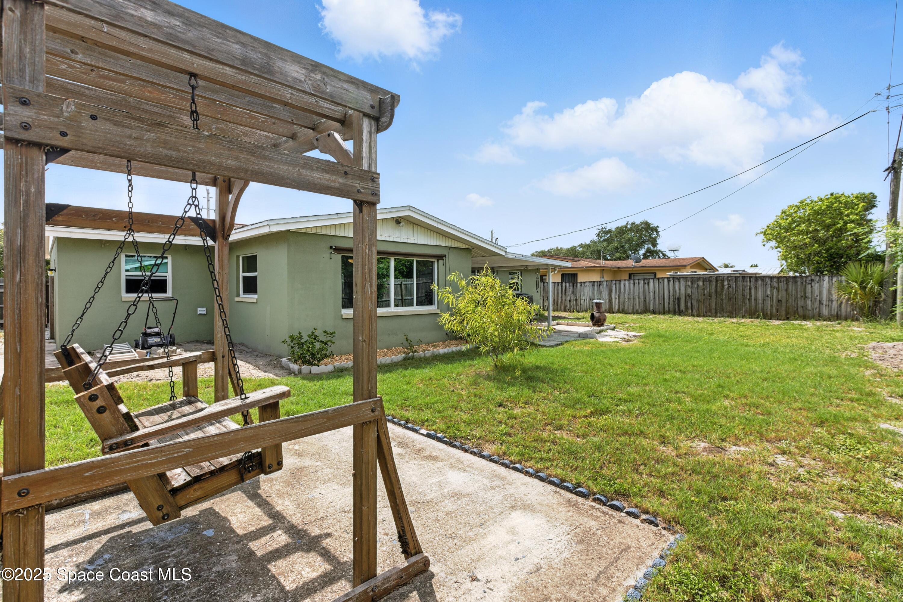 582 Croton Road Melbourne, FL 32935 - Photo 28 of 33 582 Croton Rd 028