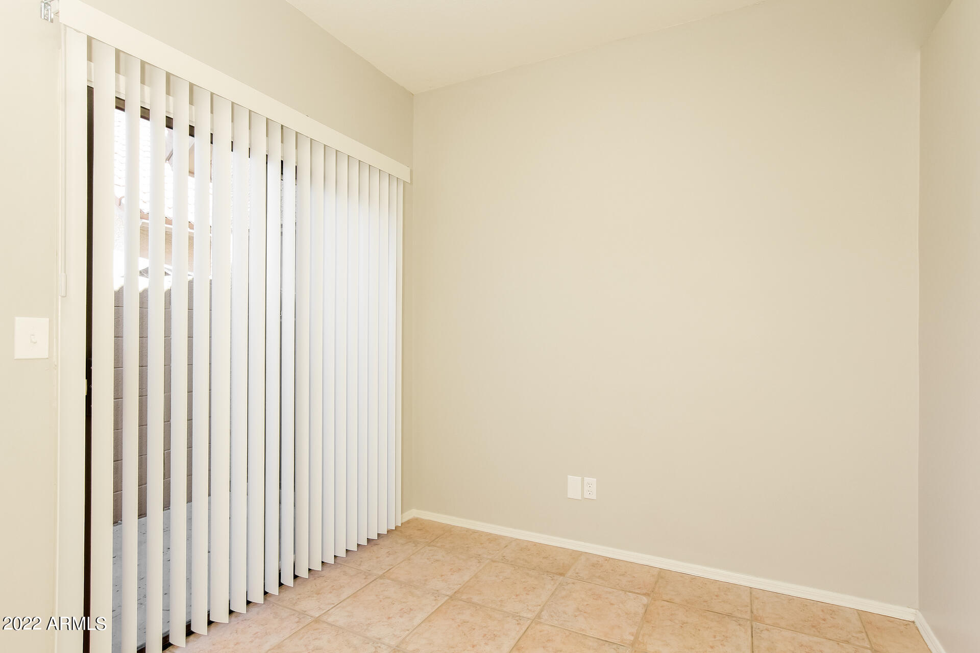 876 North Terrace Road Chandler, AZ 85226 - Photo 11 of 16 006-photo-kitchen-11776107