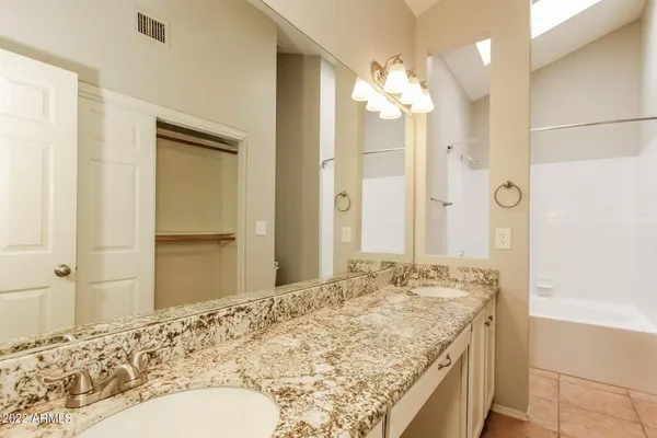 $2,305 | 876 North Terrace Road, Chandler, AZ 85226